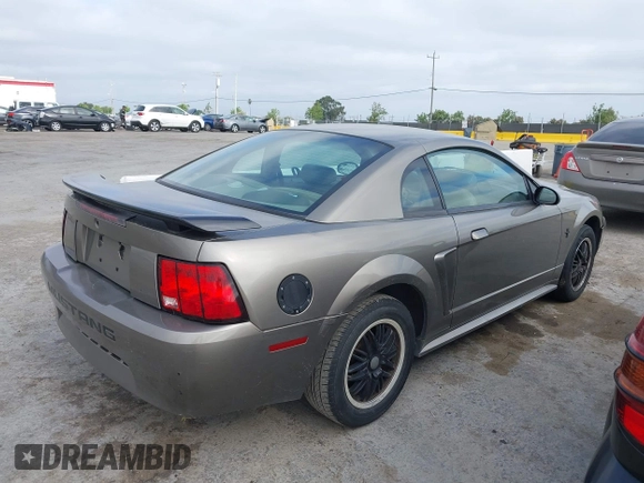 2001 Ford Mustang Standard с VIN 1FAFP40491F205918, выставлен на аукционе IAAI как лот 42221513 с пробегом Не указан миль и . История ставок и продаж доступна на DreamBid. Изображение 4.