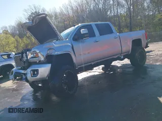 2015 GMC Sierra 2500HD available WiFi Denali with VIN 1GT120E87FF173940, listed as a IAAI auction lot 41843586 with 167,992 mi miles. Bid and sale history available at carsss.com. Image 21.