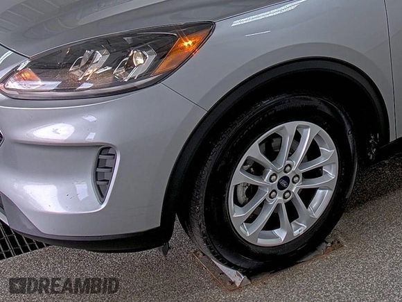 2022 Ford Escape SE z VIN 1FMCU0G61NUB33373, wystawiony jako IAAI lot #42791529 z przebiegiem 56 067 mil mil oraz . Historia ofert i sprzedaży dostępna na DreamBid. Obrazek 28.