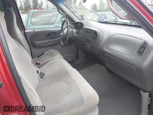 2001 Ford F-150 XLT with VIN 1FTRW08L91KE59120, listed as a IAAI auction lot 42301677 with Not provided miles and . Bid and sale history available at DreamBid. Image 5.