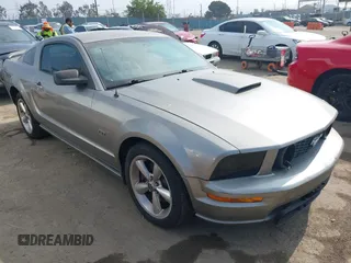 2008 Ford Mustang GT Deluxe with VIN 1ZVHT82H585183161, listed as a IAAI auction lot 42421278 with 211,972 mi miles and . Bid and sale history available at DreamBid. Image 1.