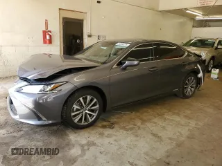 2021 Lexus ES 300h z VIN 58ADA1C18MU002218, wystawiony jako Copart lot #58004075 z przebiegiem 41 430 mil mil oraz Szkoda całkowita • Salvage title. Historia ofert i sprzedaży dostępna na DreamBid. Obrazek 1.