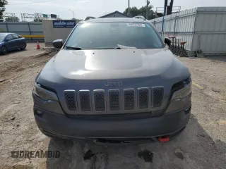 2020 Jeep Cherokee Trailhawk Elite z VIN 1C4PJMBN1LD534178, wystawiony jako Copart lot #68252364 z przebiegiem 85 946 mil mil oraz Szkoda całkowita • Salvage title. Historia ofert i sprzedaży dostępna na DreamBid. Obrazek 5.