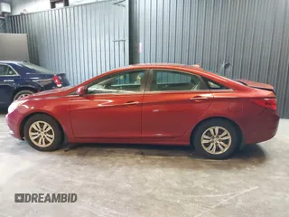 2012 Hyundai Sonata GLS z VIN 5NPEB4AC1CH501910, wystawiony jako IAAI lot #42285011 z przebiegiem 178 600 mil mil oraz . Historia ofert i sprzedaży dostępna na DreamBid. Obrazek 14.