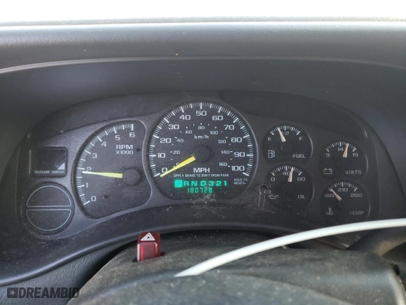 2001 Chevrolet Silverado 1500 LT with VIN 1GCEC19T11Z180375, listed as a Copart auction lot 84170524 with 180,728 mi miles and Salvage Title. Bid and sale history available at carsss.com. Image 9.