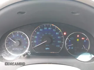 2006 Toyota Sienna LE with VIN 5TDBA23C16S059829, listed as a IAAI auction lot 42262500 with 250,765 mi miles and . Bid and sale history available at DreamBid. Image 7.