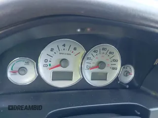 2006 Ford Escape z VIN 1FMYU95H06KD19725, wystawiony jako IAAI lot #42213938 z przebiegiem Nie podano mil oraz . Historia ofert i sprzedaży dostępna na DreamBid. Obrazek 7.
