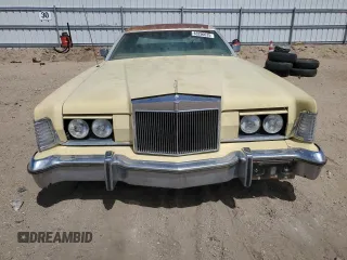1974 Lincoln Continental with VIN 4Y89A889444, listed as a Copart auction lot 63290635 with 4,439 mi miles and Clean title. Bid and sale history available at DreamBid. Image 5.
