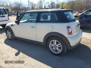 2011 MINI Hardtop with VIN WMWSU3C58BT096075, listed as a Copart auction lot 53826435 with 106,962 mi miles and Clean Title. Bid and sale history available at DreamBid. Image 2.