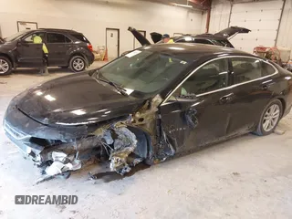 2018 Chevrolet Malibu LT with VIN 1G1ZD5ST4JF242300, listed as a IAAI auction lot 41812034 with 121,769 mi miles. Bid and sale history available at carsss.com. Image 17.