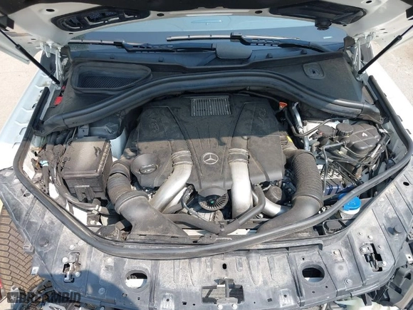 2017 Mercedes-Benz GLS with VIN 4JGDF7DE4HA879647, listed as a IAAI auction lot 39999023 with 97,372 mi miles. Bid and sale history available at carsss.com. Image 10.