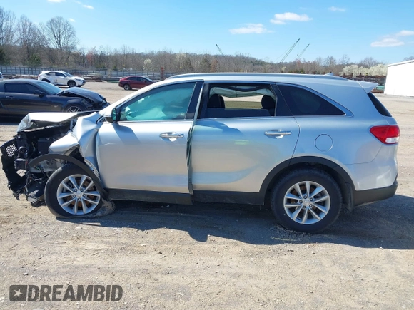 2018 Kia Sorento LX with VIN 5XYPG4A36JG420268, listed as a IAAI auction lot 41807169 with 99,272 mi miles. Bid and sale history available at carsss.com. Image 14.