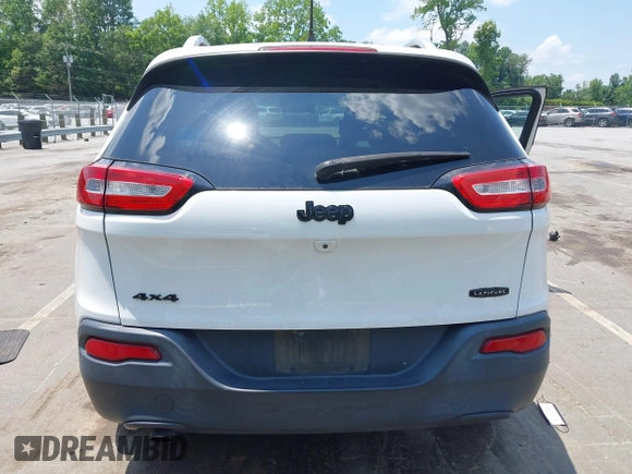 2016 Jeep Cherokee Latitude z VIN 1C4PJMCB2GW372592, wystawiony jako IAAI lot #42493346 z przebiegiem 95 519 mil mil oraz . Historia ofert i sprzedaży dostępna na DreamBid. Obrazek 16.