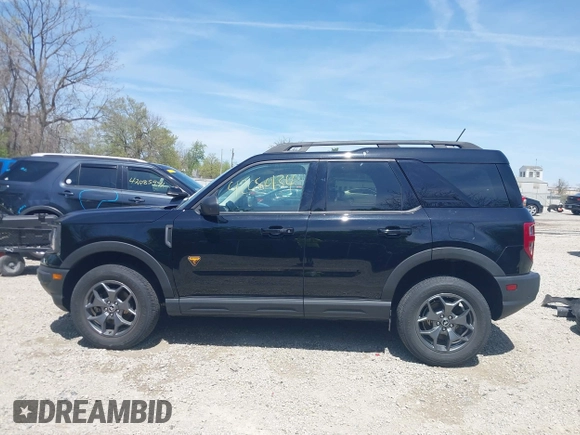 2021 Ford Bronco Sport Badlands z VIN 3FMCR9D98MRA67396, wystawiony jako IAAI lot #42080134 z przebiegiem 52 300 mil mil oraz . Historia ofert i sprzedaży dostępna na DreamBid. Obrazek 15.
