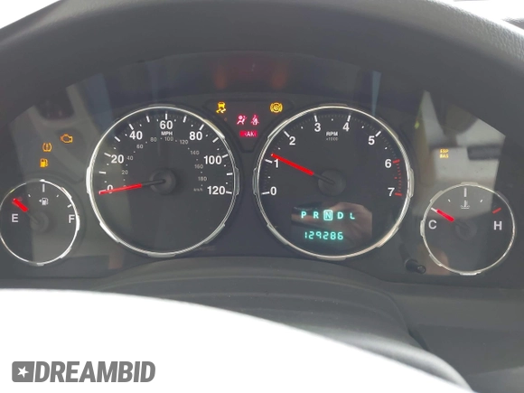 2008 Jeep Liberty Sport with VIN 1J8GN28K98W232003, listed as a IAAI auction lot 42127476 with 129,286 mi miles. Bid and sale history available at carsss.com. Image 7.