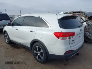 2016 Kia Sorento EX with VIN 5XYPHDA5XGG158150, listed as a IAAI auction lot 41416901 with 111,954 mi miles. Bid and sale history available at carsss.com. Image 3.