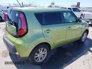 2014 Kia Soul with VIN KNDJN2A28E7717245, listed as a IAAI auction lot 41985422 with 79,118 mi miles. Bid and sale history available at carsss.com. Image 4.