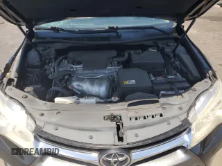 2017 Toyota Camry XLE z VIN 4T1BF1FK1HU781648, wystawiony jako Copart lot #57141715 z przebiegiem 70 437 mil mil oraz Szkoda całkowita • Salvage title. Historia ofert i sprzedaży dostępna na DreamBid. Obrazek 11.