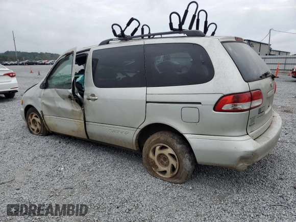 2003 Toyota Sienna LE with VIN 4T3ZF13C83U517614, listed as a Copart auction lot 72593664 with 0 mi miles and Salvage Title. Bid and sale history available at carsss.com. Image 2.