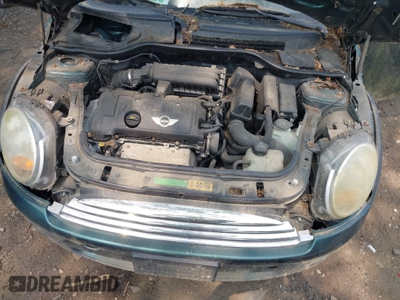 2010 MINI Hardtop with VIN WMWMF3C57ATZ24618, listed as a IAAI auction lot 42426752 with 68,973 mi miles and . Bid and sale history available at DreamBid. Image 10.