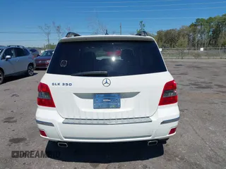 2010 Mercedes-Benz GLK with VIN WDCGG5GB6AF352765, listed as a IAAI auction lot 41832692 with 135,933 mi miles. Bid and sale history available at carsss.com. Image 17.