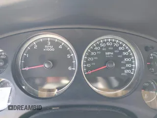 2007 Chevrolet Tahoe LS z VIN 1GNFC13C97J402723, wystawiony jako IAAI lot #42588033 z przebiegiem Nie podano mil oraz . Historia ofert i sprzedaży dostępna na DreamBid. Obrazek 7.