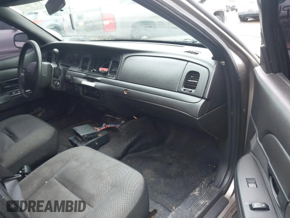 2009 Ford Police Interceptor with VIN 2FAHP71V39X123653, listed as a IAAI auction lot 41538732 with 306,400 mi miles and . Bid and sale history available at DreamBid. Image 5.