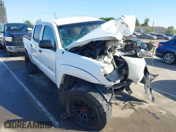 2012 Toyota Tacoma PreRunner z VIN 3TMJU4GN2CM128050, wystawiony jako IAAI lot #42200352 z przebiegiem Nie podano mil oraz . Historia ofert i sprzedaży dostępna na DreamBid. Obrazek 1.