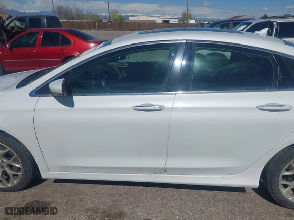 2015 Chrysler 200 C with VIN 1C3CCCEG8FN624043, listed as a IAAI auction lot 42045910 with 96,143 mi miles. Bid and sale history available at carsss.com. Image 6.