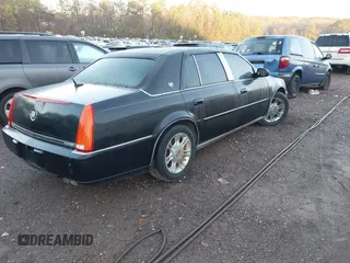 2008 Cadillac DTS 1SA z VIN 1G6KD57Y78U174757, wystawiony jako IAAI lot #41436686 z przebiegiem 158 945 mil mil oraz . Historia ofert i sprzedaży dostępna na DreamBid. Obrazek 4.