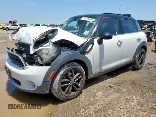 2015 MINI Countryman z VIN WMWZB3C52FWR43973, wystawiony jako Copart lot #56751695 z przebiegiem 117 096 mil mil oraz Szkoda całkowita • Salvage title. Historia ofert i sprzedaży dostępna na DreamBid. Obrazek 1.