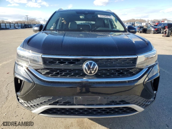 2022 Volkswagen Taos SE with VIN 3VVPX7B20NM039937, listed as a Copart auction lot 44234215 with 60,441 mi miles and Salvage Title. Bid and sale history available at carsss.com. Image 5.