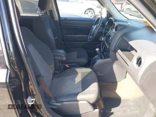 2017 Jeep Patriot Sport with VIN 1C4NJRBB0HD144884, listed as a IAAI auction lot 42568905 with 144,089 mi miles and . Bid and sale history available at DreamBid. Image 5.
