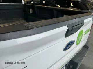 2018 Ford F-150 XL z VIN 1FTEX1CP3JKF23650, wystawiony jako IAAI lot #42785538 z przebiegiem 78 723 mil mil oraz . Historia ofert i sprzedaży dostępna na DreamBid. Obrazek 18.