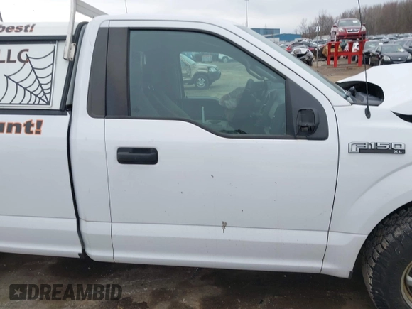 2016 Ford F-150 XL with VIN 1FTMF1C8XGKF30322, listed as a IAAI auction lot 41892940 with 255,792 mi miles. Bid and sale history available at carsss.com. Image 13.