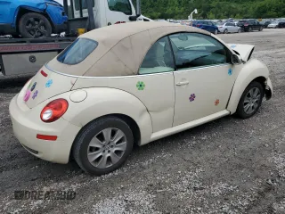 2009 Volkswagen Beetle S with VIN 3VWRF31Y99M409195, listed as a Copart auction lot 55010054 with 99,635 mi miles and Salvage title. Bid and sale history available at DreamBid. Image 3.