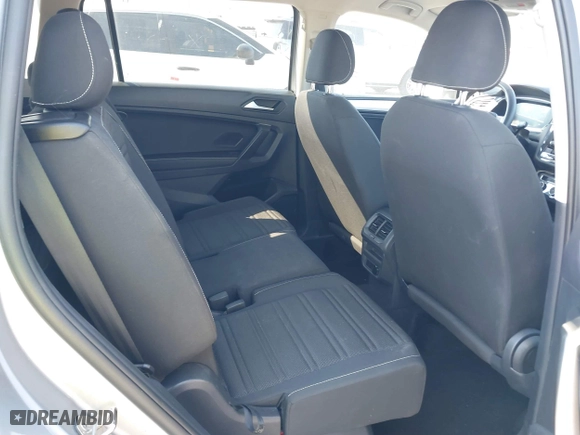 2024 Volkswagen Tiguan S with VIN 3VVRB7AX6RM030444, listed as a IAAI auction lot 41757576 with 41,717 mi miles. Bid and sale history available at carsss.com. Image 8.