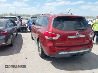 2013 Nissan Pathfinder SV with VIN 5N1AR2MM8DC617164, listed as a IAAI auction lot 41819381 with 116,275 mi miles. Bid and sale history available at carsss.com. Image 3.