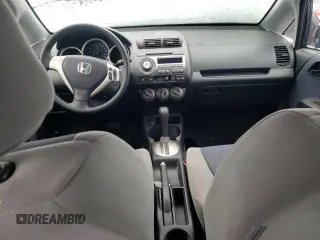 2008 Honda Fit с VIN JHMGD38498S813315, выставлен на аукционе Copart как лот 52961525 с пробегом 276 083 миль миль и Списание • Salvage title. История ставок и продаж доступна на DreamBid. Изображение 8.