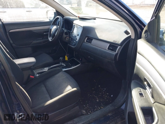 2018 Mitsubishi Outlander ES z VIN JA4AZ3A35JZ058407, wystawiony jako IAAI lot #41428922 z przebiegiem 141 701 mil mil oraz . Historia ofert i sprzedaży dostępna na DreamBid. Obrazek 5.