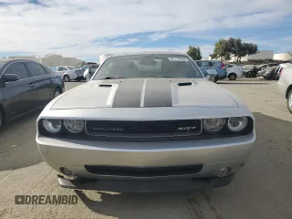 2010 Dodge Challenger SRT-8 with VIN 2B3CJ7DW4AH318204, listed as a Copart auction lot 86770904 with 91,830 mi miles and Salvage title. Bid and sale history available at DreamBid. Image 5.