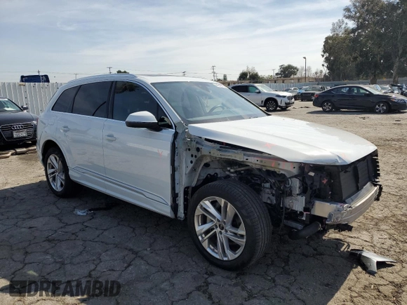 2023 Audi Q7 Premium z VIN WA1ACBF76PD017751, wystawiony jako Copart lot #44049515 z przebiegiem 24 572 mil mil oraz Szkoda całkowita • Salvage title. Historia ofert i sprzedaży dostępna na DreamBid. Obrazek 4.