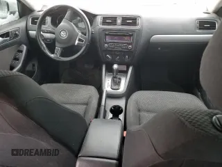 2014 Volkswagen Jetta Comfortline z VIN 3VWDL7AJ9EM398898, wystawiony jako Copart lot #86367554 z przebiegiem Nie podano mil oraz Czysty tytuł • Clean title. Historia ofert i sprzedaży dostępna na DreamBid. Obrazek 8.