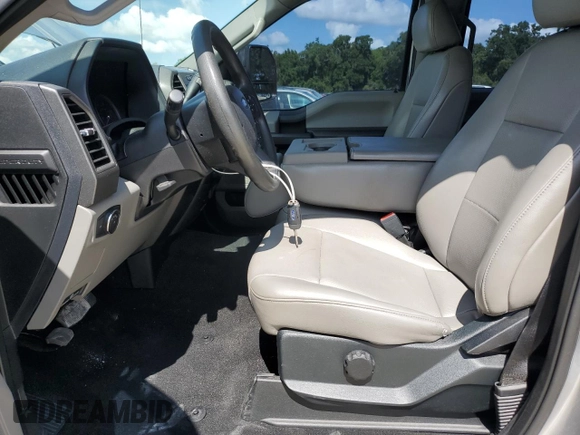 2020 Ford F-250 XL z VIN 1FT7W2BTXLEE66199, wystawiony jako Copart lot #62668705 z przebiegiem 74 631 mil mil oraz Nie do naprawy • Non repairable. Historia ofert i sprzedaży dostępna na DreamBid. Obrazek 7.