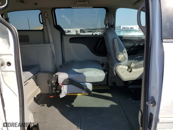 2017 Dodge Grand Caravan SE Plus with VIN 2C4RDGBG4HR776504, listed as a Copart auction lot 75349314 with 375,505 mi miles and Clean Title. Bid and sale history available at carsss.com. Image 11.