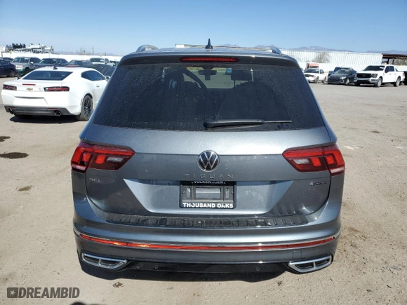 2024 Volkswagen Tiguan SEL R-Line with VIN 3VV4B7AX0RM116455, listed as a Copart auction lot 44221505 with 15,977 mi miles and Salvage Title. Bid and sale history available at carsss.com. Image 6.