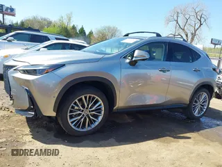 2025 Lexus NX with VIN JTJHKCEZ1S2049993, listed as a IAAI auction lot 41999283 with 2,825 mi miles. Bid and sale history available at carsss.com. Image 15.