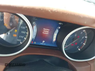 2014 Maserati Ghibli S Q4 z VIN ZAM57RTA9E1089297, wystawiony jako IAAI lot #41687559 z przebiegiem 64 627 mil mil oraz . Historia ofert i sprzedaży dostępna na DreamBid. Obrazek 7.