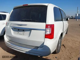 2011 Chrysler Town & Country Touring with VIN 2A4RR5DG3BR650252, listed as a IAAI auction lot 41478996 with 150,570 mi miles. Bid and sale history available at carsss.com. Image 4.