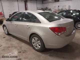 2013 Chevrolet Cruze LS with VIN 1G1PA5SG4D7239463, listed as a IAAI auction lot 41718052 with 105,347 mi miles. Bid and sale history available at carsss.com. Image 3.